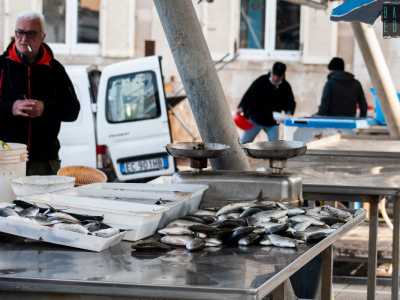 Al nostro arrivo notiamo che sono occupate solo due postazioni